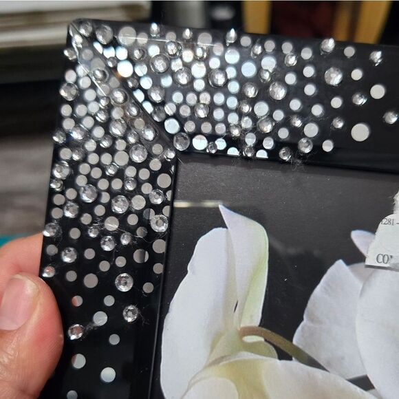 4x6 picture frame new embellishment on corners - Picture 2 of 5